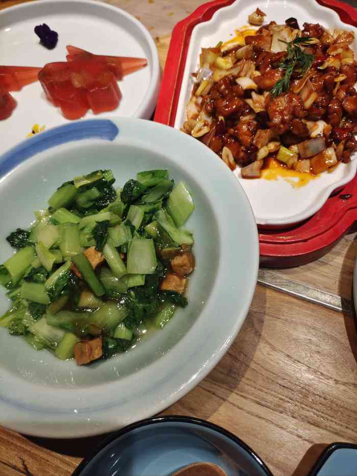 局气烤鸭·北京菜(新光界购物中心店)-"恒泰广场逛累了,就直接乘扶梯