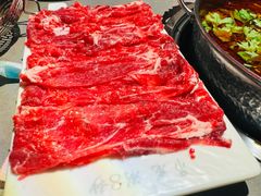 -伴山牛贵州黄牛肉火锅·苗疆非遗艺术餐厅(上海首店)