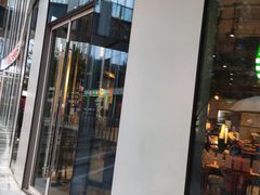门面-星巴克(北京三里屯SOHO一店)