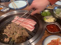 -明洞阿姨·韩式酱蟹烤肉·创意料理(三元桥店)