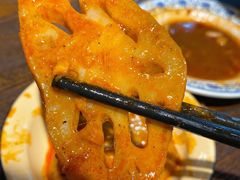-爆炸头阿姨小四川正宗川味小吃(无任何分店)