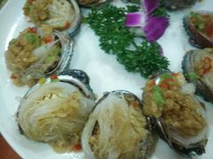 什锦鲍鱼-地方名吃海鲜大馅蒸饺(北戴河店)