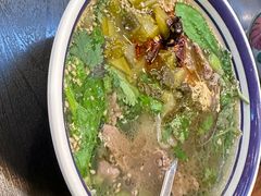 -云阿蛮云南生烫牛肉米线(奉贤路店)