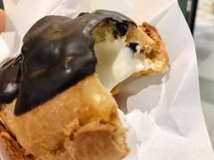 巧克力脆皮酸奶泡芙-贝儿多爸爸泡芙(合生汇店)