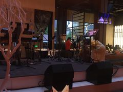 -洛缦音乐餐厅(工业展览馆万象城店)