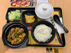 -老娘舅餐厅(黄龙体育中心店)