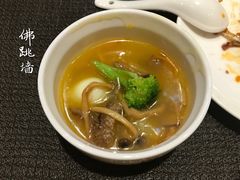 -闫府私房菜(经四路万达店)