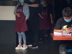 -万记麻辣烫国展总店
