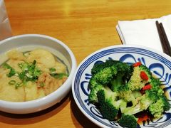 -霸蛮湖南菜·牛肉粉(荣京西街店)