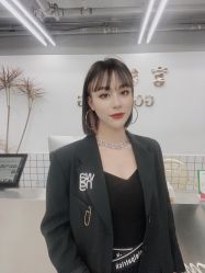 -宫铭烫发染发接发店