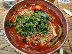 -成都你六姐·牛肉冒菜(上海环宇荟店)