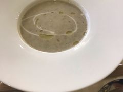 蘑菇奶油汤-红房子西菜馆(淮海中路店)