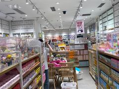 -名创优品(山东青岛华润万象城店)