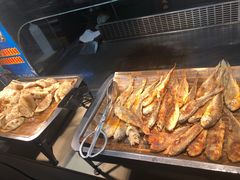 铁板多春鱼-蒙肥羊·酸汤潮牛·鲜牛肉火锅烤肉自助(岗顶店)