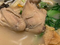-刀小蛮半只鸡过桥米线(家乐福四元桥店)