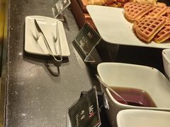-上海西藏大厦万怡酒店Momo Cafe(徐汇店)
