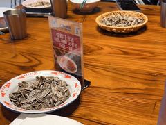 -黄弟大排档·湖南菜·小龙虾·小海鲜(凯旋北路店)