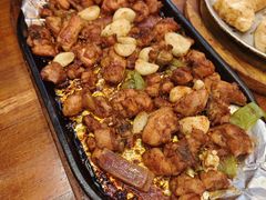 -老东镇啤酒屋海鲜加工·蒸汽海鲜·海鲜烧烤(台东店)