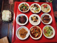 -蓝田九大碗民俗食府(蓝田店)