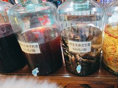 -果松木炭酸菜铜火锅·外婆参鸡汤