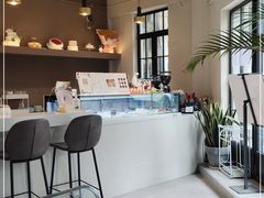 -Fridi Patisserie Cafe