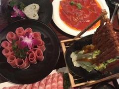 -重庆爽翻天老火锅(临平万达广场店)