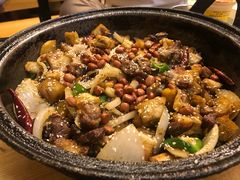 -老钟家烤羊排·敦伊阁清真餐厅胡羊焖饼