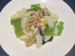 -湖畔鲁菜·二十年老字号餐厅(大明湖店)