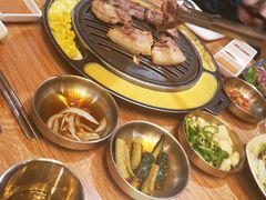 冷鲜五花肉-弘益铭家九炙社韩国烤肉料理(尚美店)