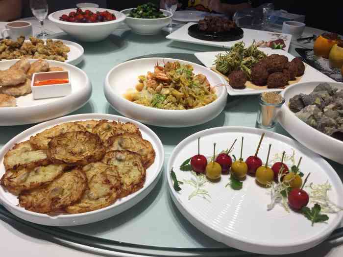 怡情楼海鲜巨无霸(宁夏路店)-"团购10人餐很合算~在青岛海鲜数一数二