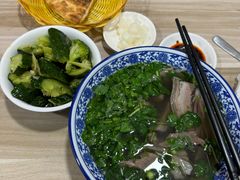 -丰登陕西水盆牛羊肉·泡馍