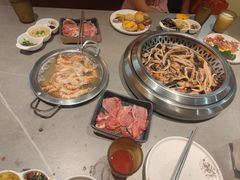 -黑金·寻焰自助百汇·烤肉·火锅(中街店)