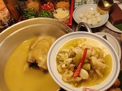 -禄婶鸡煲·打边炉