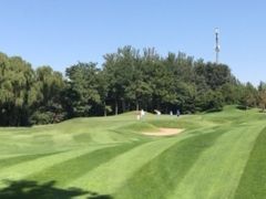 -万柳高尔夫俱乐部