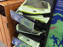 -迪卡侬(大英山店)
