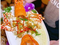 波士顿龙虾-东记炭炉·海鲜鸡煲(龙华店)