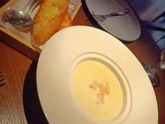 -卡普里披萨·牛扒·下午茶