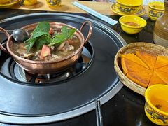 -银同牦牛肉火锅