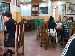 大堂-芦茨金富饭庄·25年老字号·专做稻草鸡