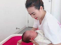 -爱月宝月嫂·育儿嫂