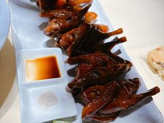 非遗红烧乳鸽-侨美食家·粤菜(体育西路店)
