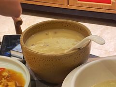 老济南甜沫-闫府私房菜·百年鲁菜(恒隆店)