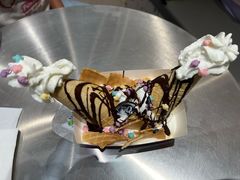 华夫双筒嘉年华-DQ·蛋糕·冰淇淋(金桥店)