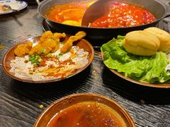 -冯校长老火锅(中联广场店)