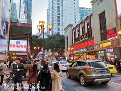 -八一好吃街·高品美食广场