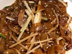 -新大咀港式茶餐厅(宝山万达店)