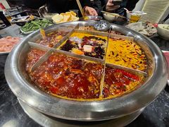 -邓莽子老火锅(中兴路总店)