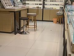 -沫芮眼镜·蔡司官方授权店(人民广场店)