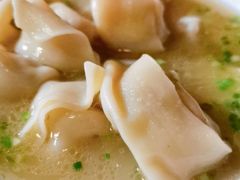 黄鱼馄饨-洪大妈·黄鱼面(金山嘴渔村店)