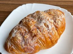 杏仁牛角包-凯宾美食廊Kempi Deli·凯宾斯基饭店(亮马桥路店)